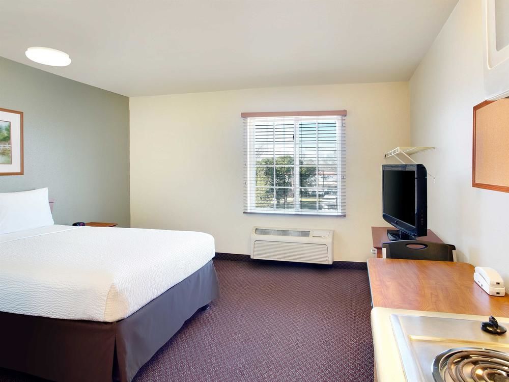Woodspring Suites Baton Rouge East I-12 Bagian luar foto